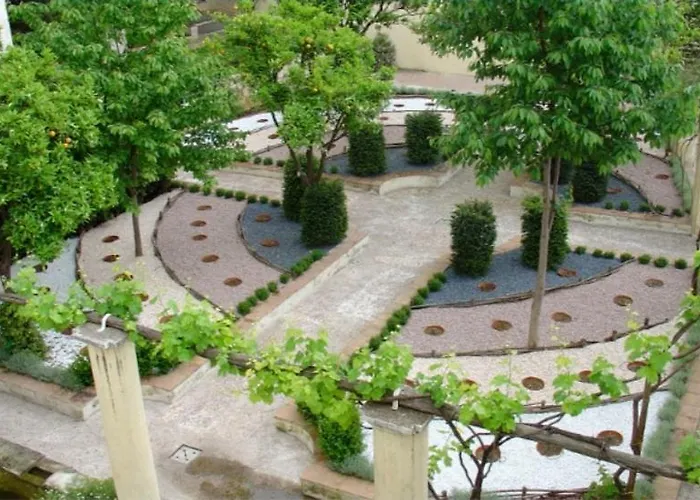 住宿加早餐酒店 Flower