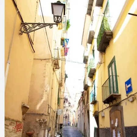 Flower Bed & Breakfast Salerno