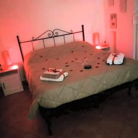 Flower Nocleg ze śniadaniem 3*